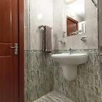 Becentral! By Rv Apartment Warna
