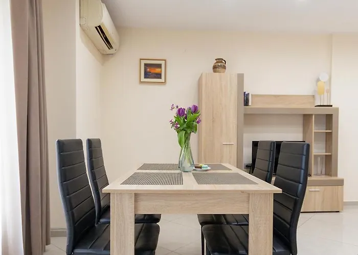 Апартаменты Becentral! By Rv